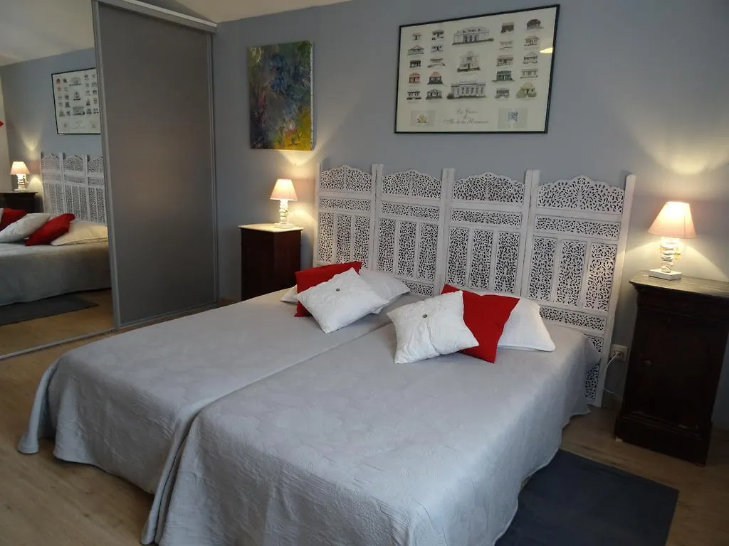Une Chambre En Ville Savigneux  2*, Savigneux (Loire) France
