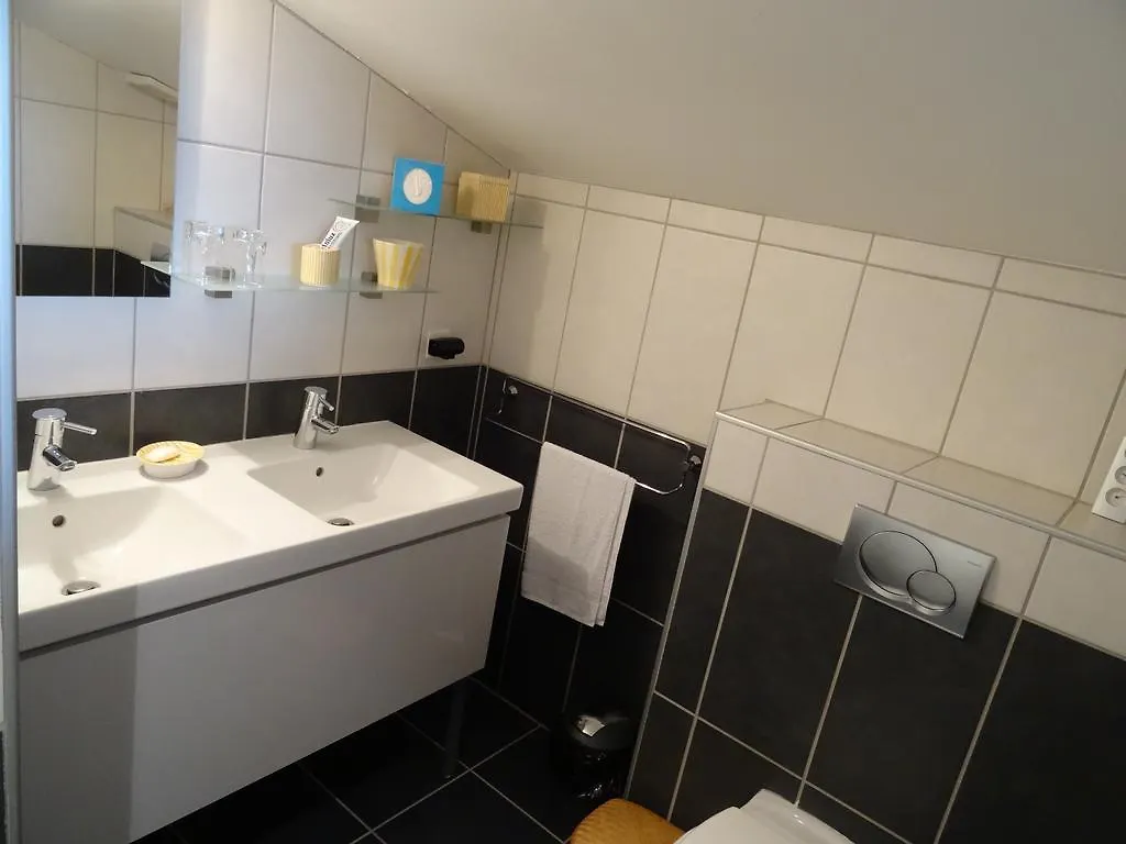 Une Chambre En Ville Savigneux  2*, Savigneux (Loire)